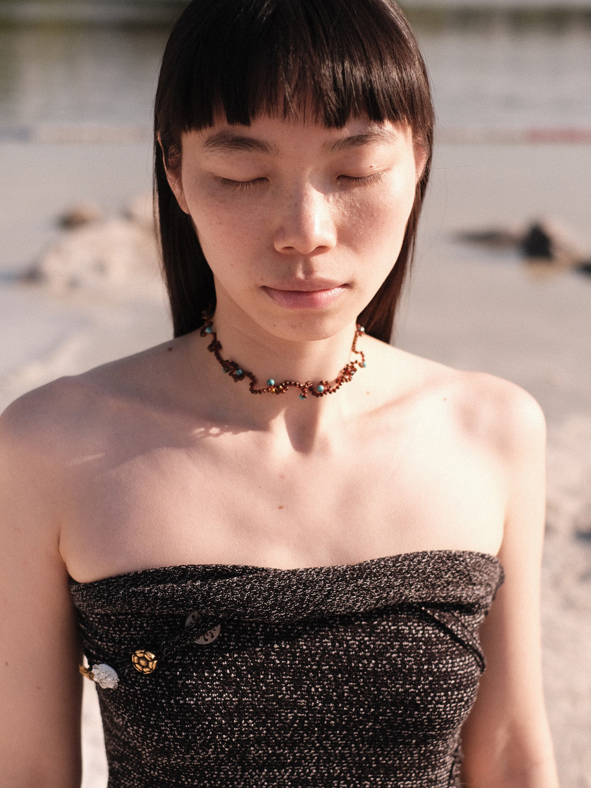 Glass Roe Elastic Choker