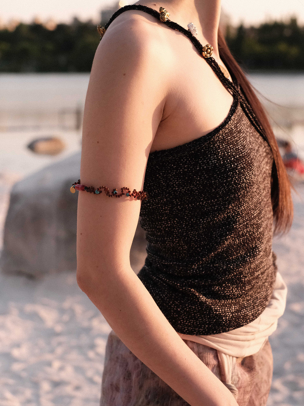 Glass Roe Elastic Choker