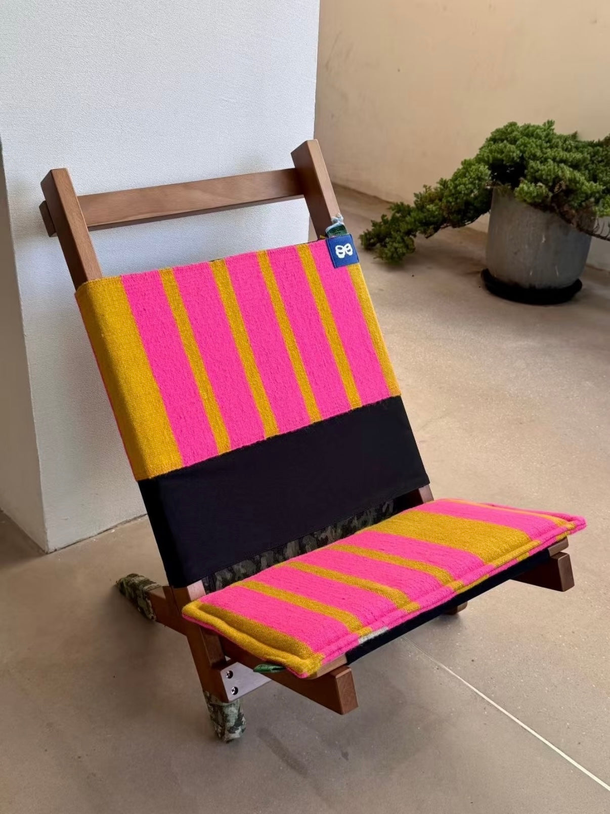 Wool-Knitted Wooden Folding Chair